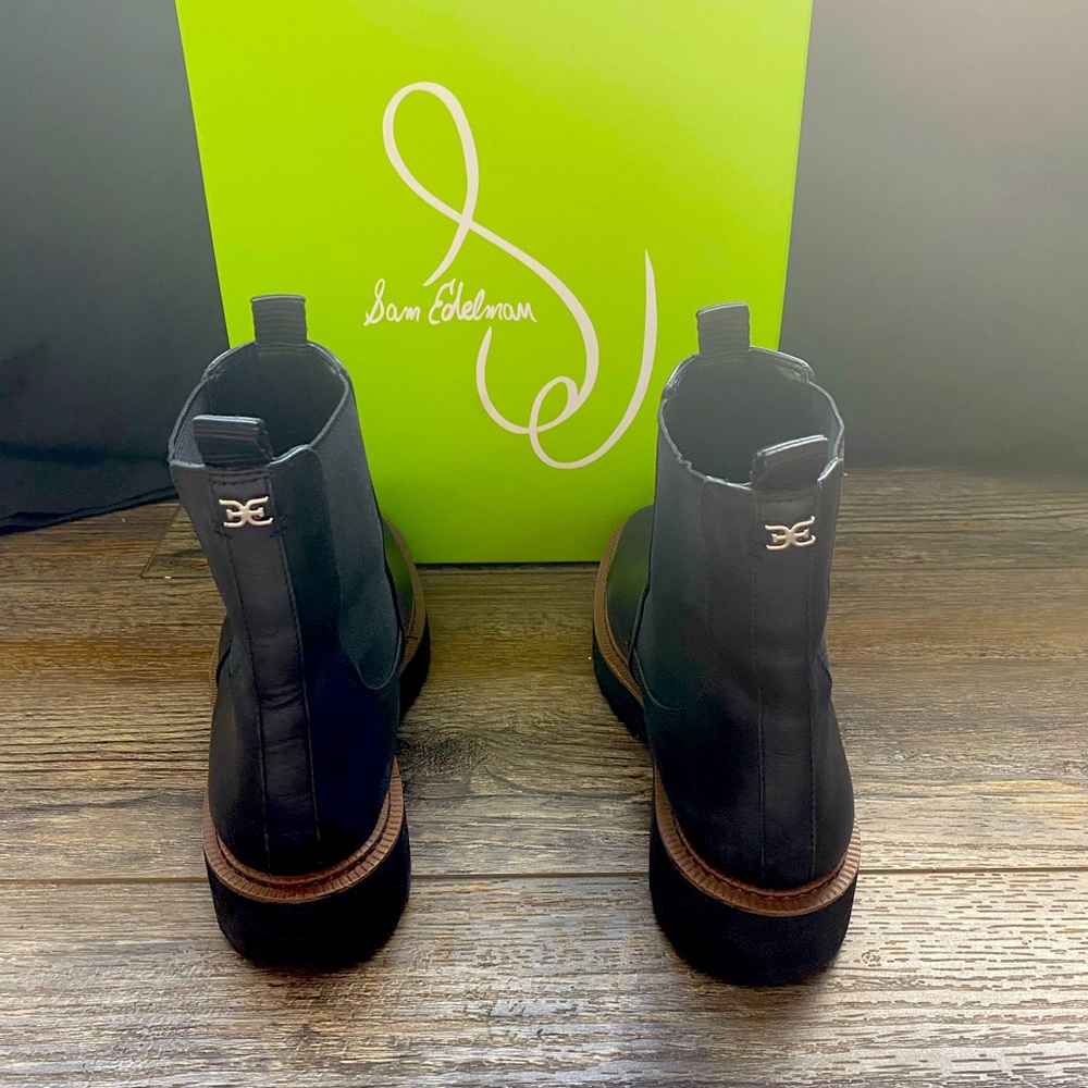 Sam Edelman - Laguna Leather Chelsea Boots.  Size 8.5 - Gently Used